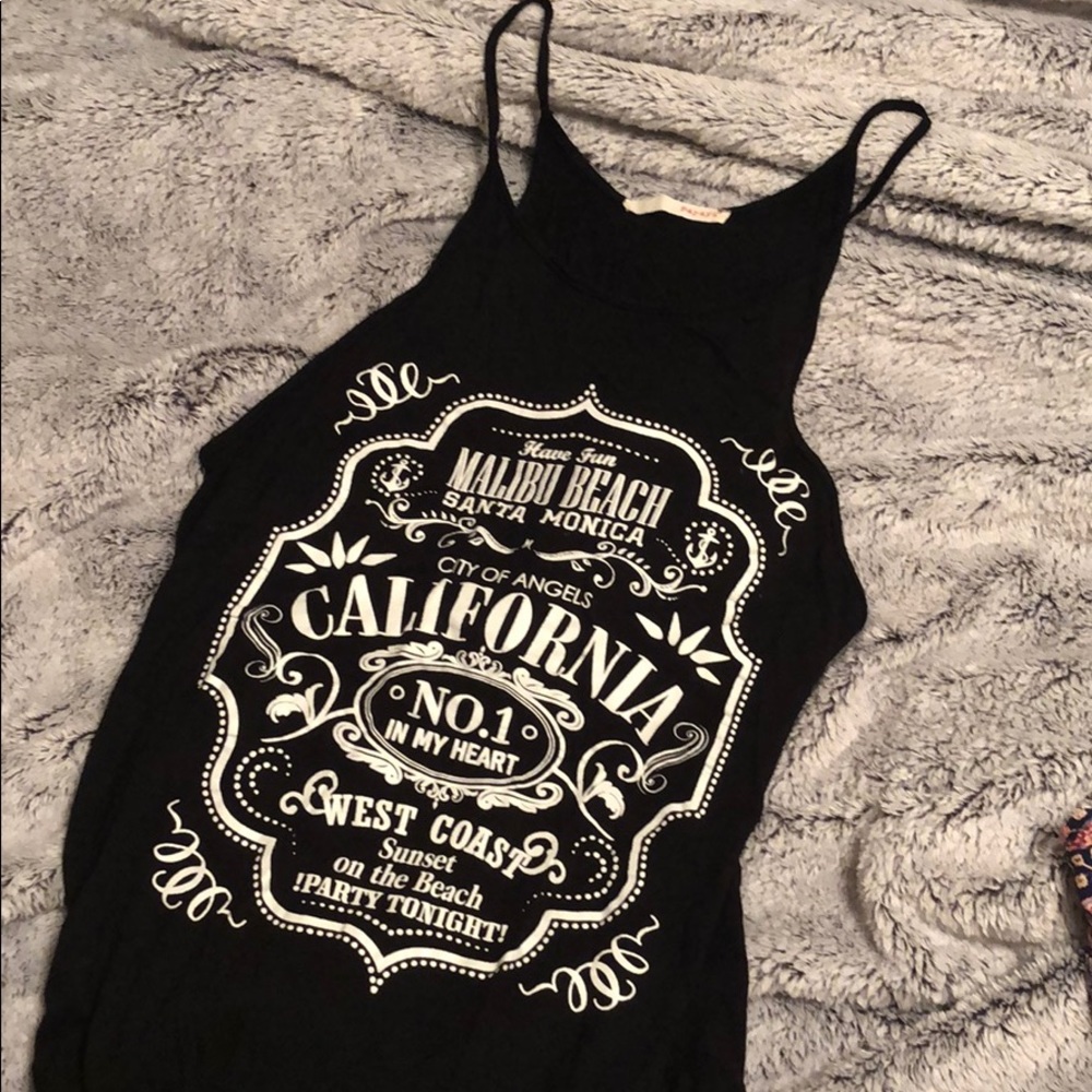 Graphic tank
